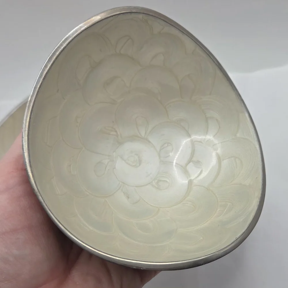 Enamel Cream Serveware Set